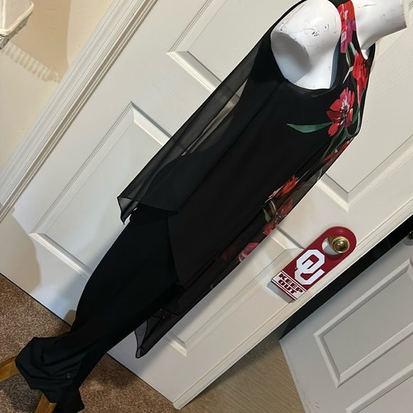 Venus Brilliant Poppy Jumpsuit. Size 2 - Picture 3 of 14